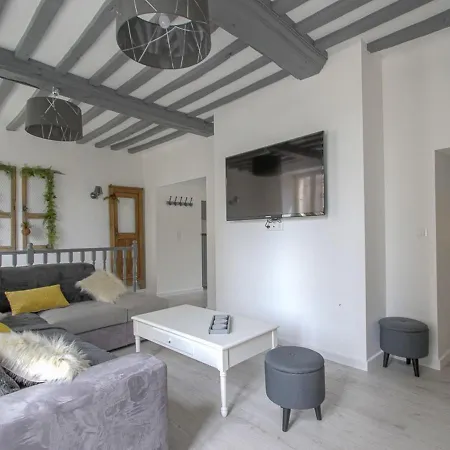 Apartment Contemporary In With Terrace *