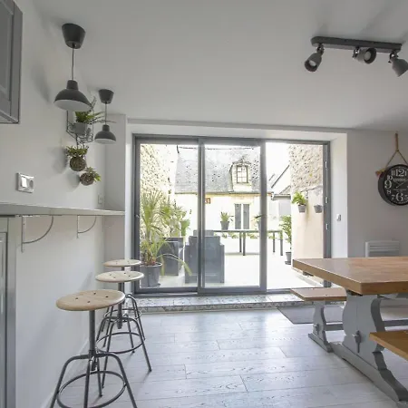 Apartment Contemporary In With Terrace *