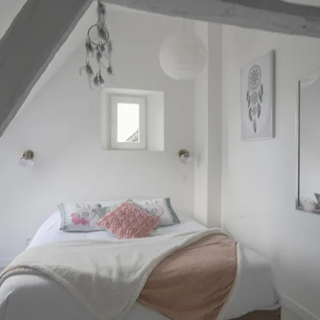 Contemporary In With Terrace * Bayeux